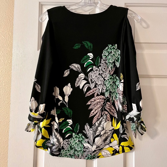 Flowy black green floral top Alfani Petite Small - Picture 1 of 11